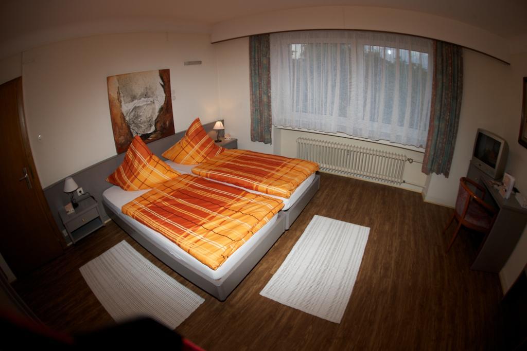 Auberge Du Chateau Stadtbredimus ภายนอก รูปภาพ